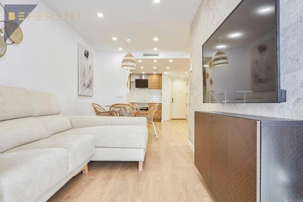Beferent Plaza San Cristobal Apartment Alicante Bagian luar foto