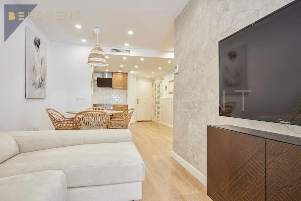 Beferent Plaza San Cristobal Apartment Alicante Bagian luar foto