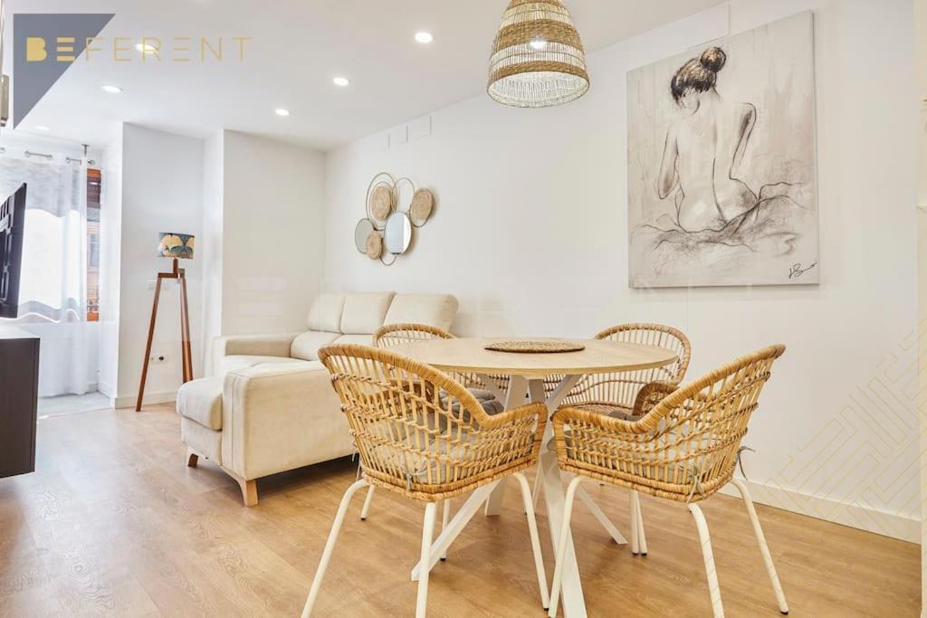 Beferent Plaza San Cristobal Apartment Alicante Bagian luar foto