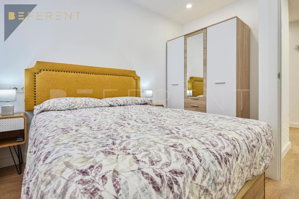 Beferent Plaza San Cristobal Apartment Alicante Bagian luar foto
