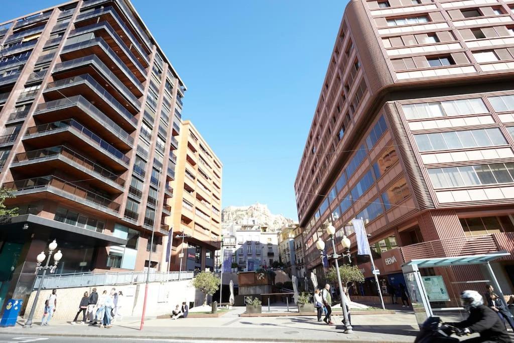Beferent Plaza San Cristobal Apartment Alicante Bagian luar foto