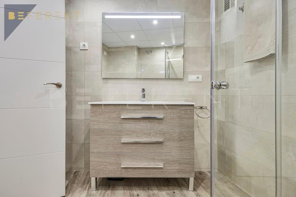 Beferent Plaza San Cristobal Apartment Alicante Bagian luar foto