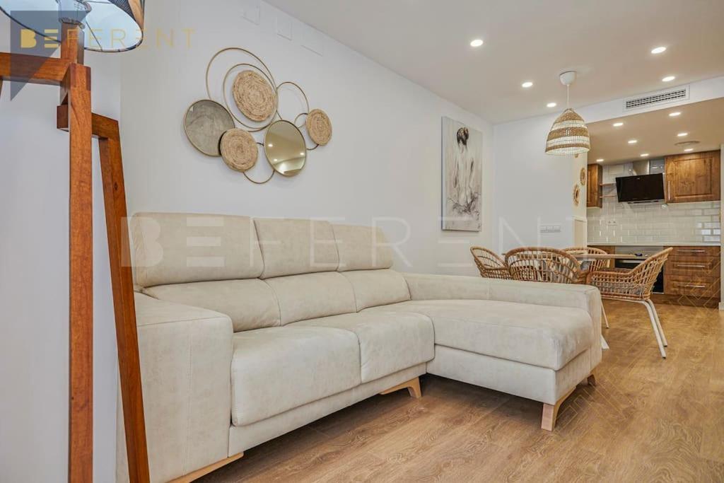 Beferent Plaza San Cristobal Apartment Alicante Bagian luar foto