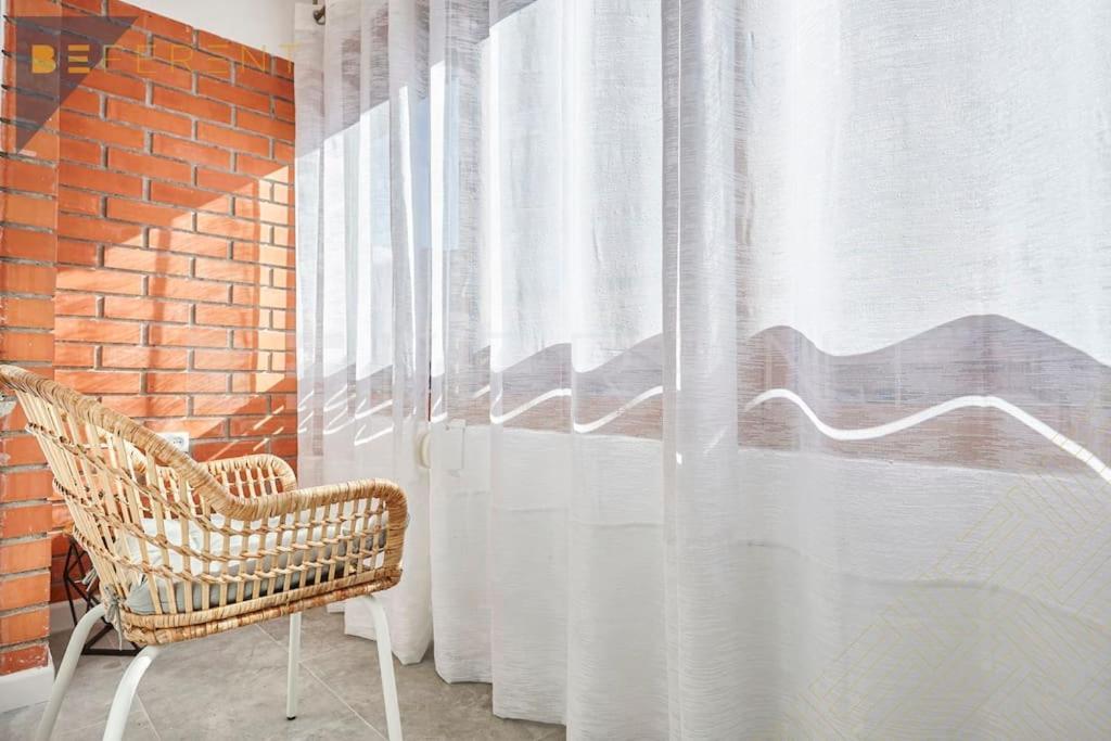 Beferent Plaza San Cristobal Apartment Alicante Bagian luar foto