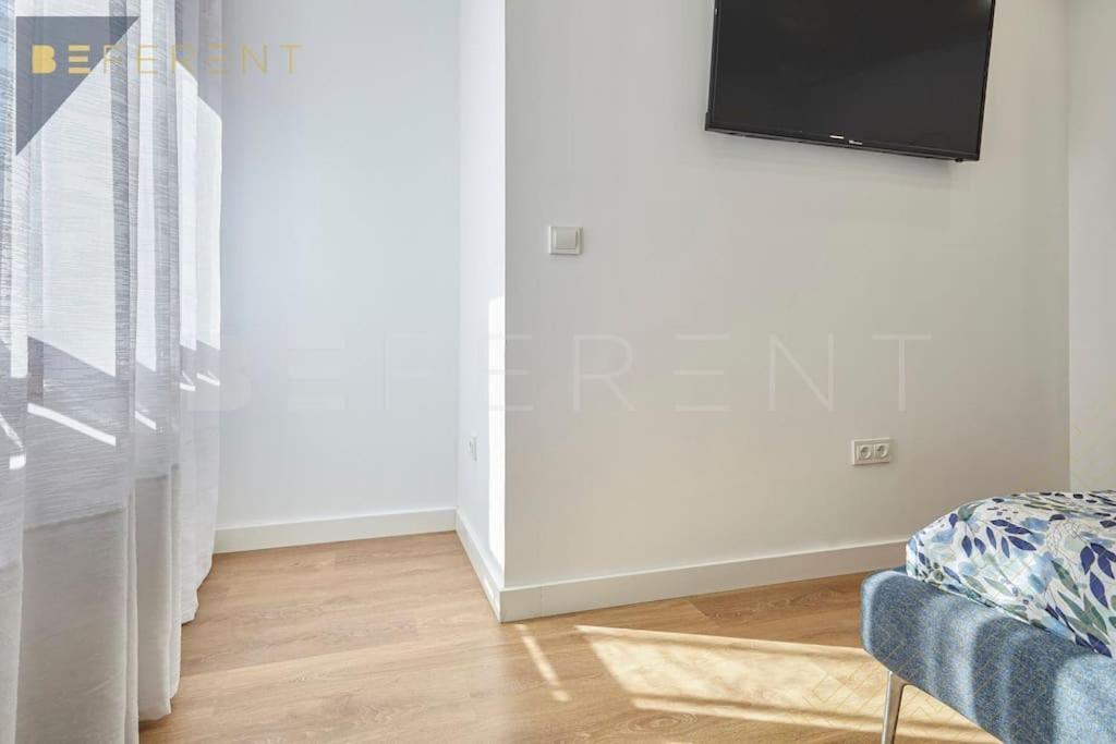 Beferent Plaza San Cristobal Apartment Alicante Bagian luar foto