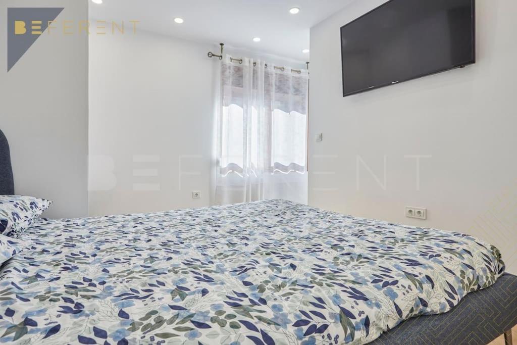 Beferent Plaza San Cristobal Apartment Alicante Bagian luar foto